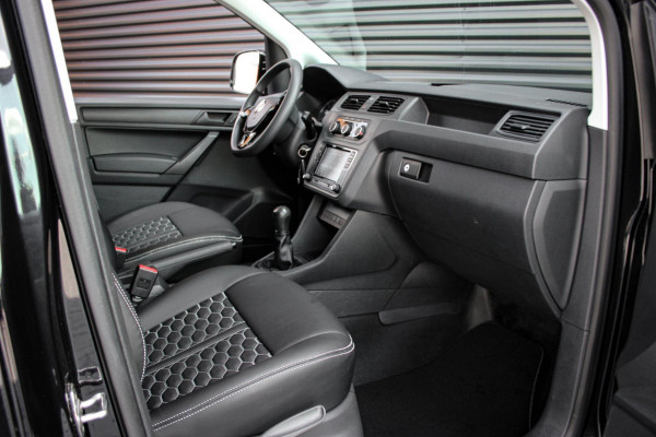 Volkswagen Caddy 2.0 TDI L1H1 185PK JB-EDITION / LEDEREN BEKLEDING / ELEK-PAKKET / CRUISE-CONTROL / SCHROEFSET / AIRCO / NAVIGATIE