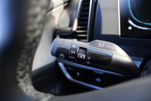 Kia Sportage 1.6 T-GDi MHEV DynamicLine | Airco | Cruise | Camera | 17" LM | Stuurwiel verwarmd | Apple Carplay | Android auto |