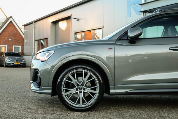 Audi Q3 35 TFSI 1.5TFSI S Line Pro Line S 150pk S-Tronic 1e|Panoramadak|Virtual Cockpit|LED Matrix|Leder|B&O|20inch|Black|Trekhaak