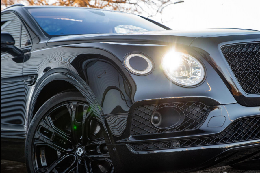 Bentley Bentayga 6.0 W12 black on black Panodak Leer Massage 360 Cam. DAB+ W12