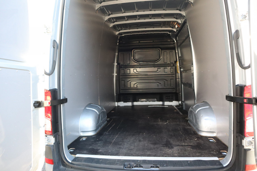 Volkswagen Crafter 30 2.0 TDI L3H3 Highline Apple Carplay, Cruise, Trekhaak, Airco