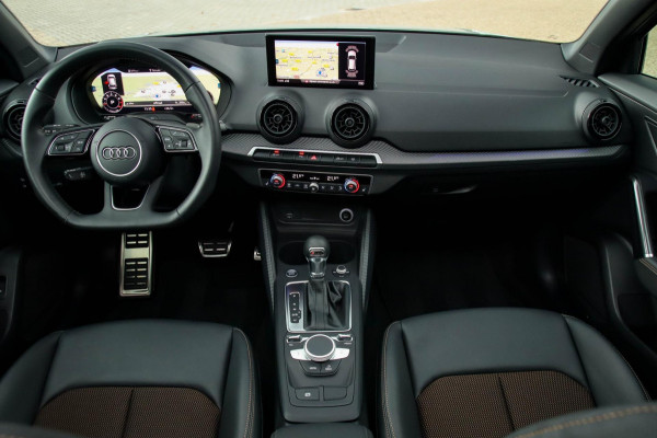 Audi Q2 1.4 TFSI CoD Sport Pro Line S S-line 150pk S-Tronic! 2e Eig|DLR|Panoramadak|Virtual Cockpit|LED|3D Knippers|Leder|Ambiance