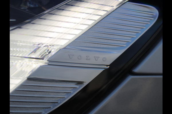 Volvo V60 Cross Country 2.0 B5 AWD Pro | Leder | Adapt. Cruise | CarPlay | Navi | Clima | Elek. stoelen + geheugen | 18'' LM | Camera