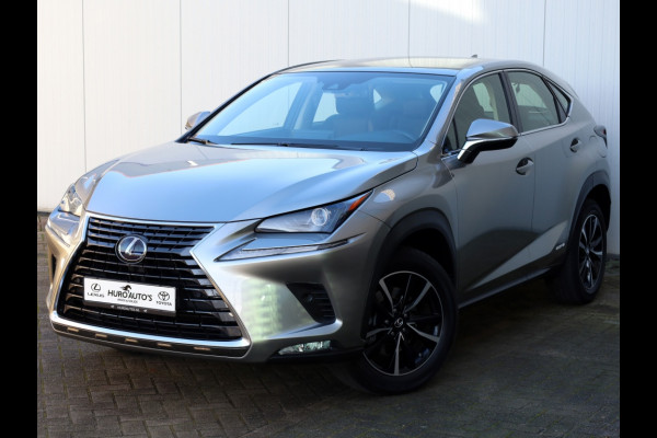 Lexus NX 300h AWD Luxury | Panoramadak | Premium Navi | Stoelverwarming