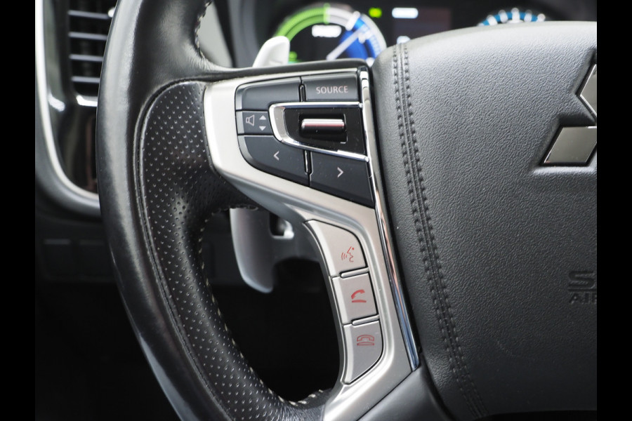 Mitsubishi Outlander 2.4 PHEV Intense | Keyless | Camera | LED | Stoelverwarming