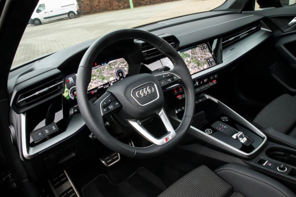 Audi A3 Sportback 45TFSI e PHEV S Edition Competition S-line 245pk S-Tronic! Panoramadak|Virtual Cockpit|Kuipstoelen elektrisch|19