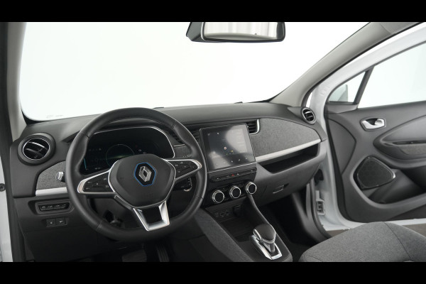 Renault ZOE R110 Limited 50 | €2.000 Subsidie | Koopaccu | Camera | Navigatie | Parkeersensoren | Winterpakket | Allseason Banden