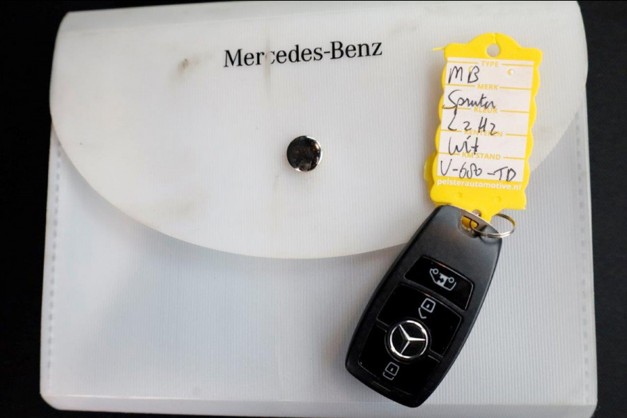 Mercedes-Benz Sprinter 316 CDI 163pk L2H2 RWD 7G Automaat Navi/Camera Trekhaak 2800kg 11-2018