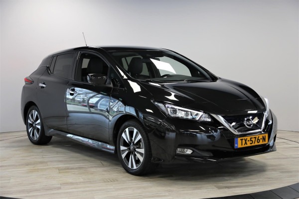 Nissan Leaf Tekna 40 kWh | Dealer onderhouden | Navi | Leder-alcantara.