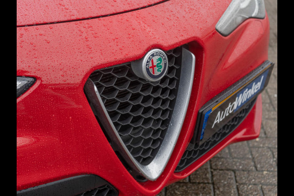Alfa Romeo Stelvio 2.0 Turbo Aut. AWD 280pk | Rosso Alfa | 20'' LM | Navi | Clima | Stoel-/Stuurverwarming