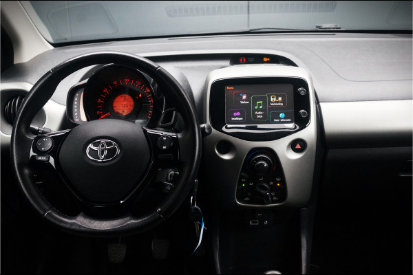 Toyota Aygo 1.0 VVT-i X-PLAY | CAMERA | 5 DEURS | NAP | SPARCO | BLUETOOTH | AIRCO | 2 SLEUTELS | GROOT SCHERM | ELEKTRISCHE RAMEN |