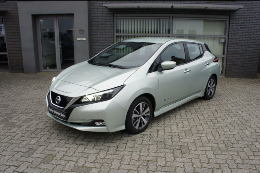 Nissan Leaf 40 kWh Camera|Navigatie|Stoel-Stuurverwarming