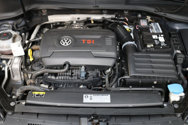 Volkswagen Golf 2.0 TSI GTI Performance 245+PK LED/VIRTUAL/PANO/S.VERWARMING/19" LMV/ACC/ECC/12 MDN GARANTIE!
