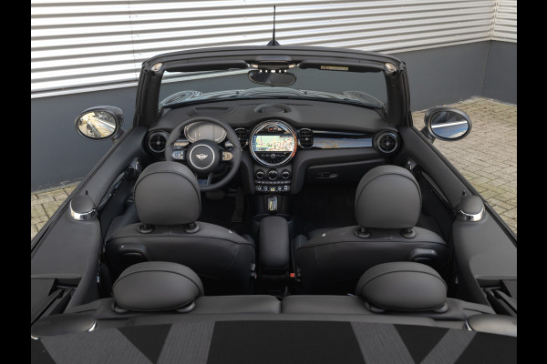 MINI MINI Electric Cabrio MINI Yours - 1 of 999 - Enigmatic black metallic
