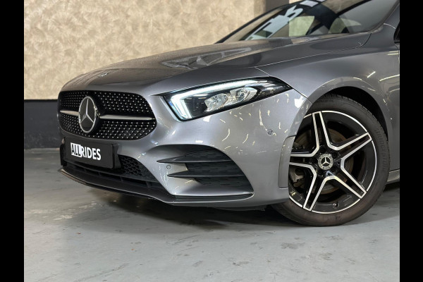 Mercedes-Benz A-Klasse 250 Premium Plus AMG Night | pano | camera | DAB | keyless
