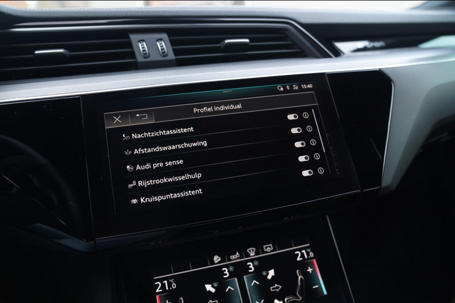 Audi e-tron E-tron 55 quattro advanced 95 kWh | MARGE GEEN BTW | Bang&Olufsen | Panorama | Head up display | 360 cam | 22 inch |