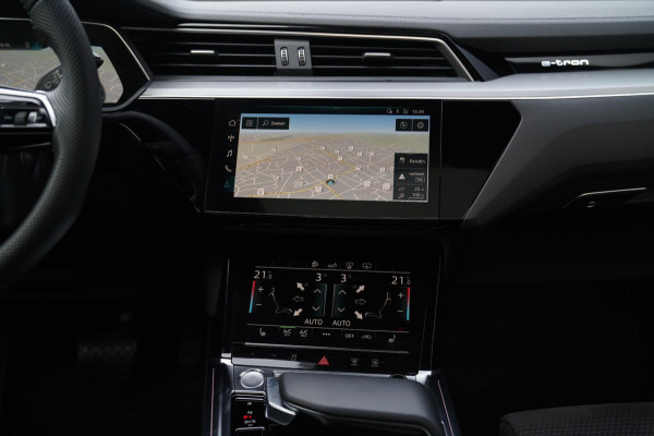 Audi e-tron E-tron 55 quattro advanced 95 kWh | MARGE GEEN BTW | Bang&Olufsen | Panorama | Head up display | 360 cam | 22 inch |