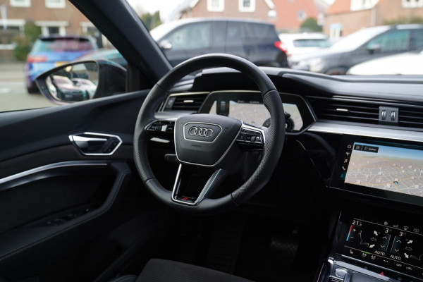 Audi e-tron E-tron 55 quattro advanced 95 kWh | MARGE GEEN BTW | Bang&Olufsen | Panorama | Head up display | 360 cam | 22 inch |