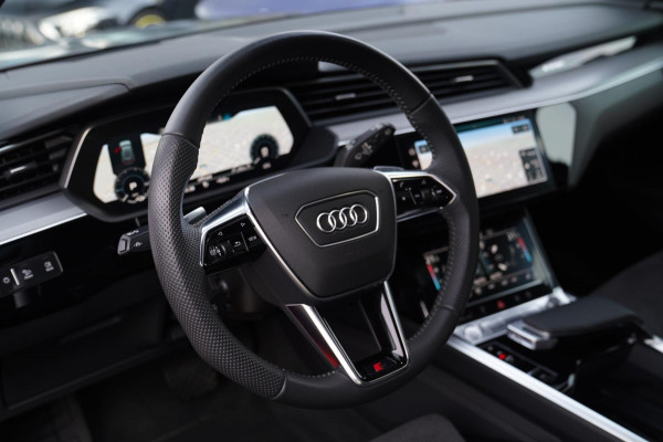 Audi e-tron E-tron 55 quattro advanced 95 kWh | MARGE GEEN BTW | Bang&Olufsen | Panorama | Head up display | 360 cam | 22 inch |