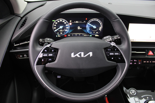 Kia Niro EV DynamicLine 64.8 kWh | Navi | Airco | Cruise | Camera | 17" LM |