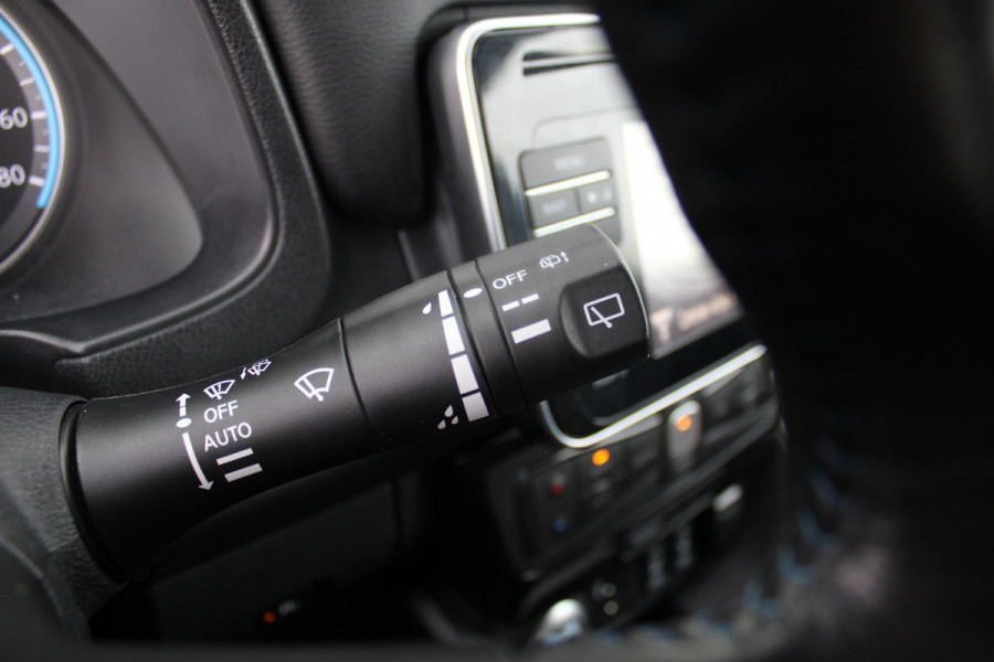 Nissan Leaf Tekna 40 kWh | Airco | Cruise | Camera | Navi | Trekhaak | PDC |