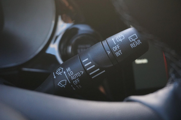 Opel Corsa Electric GS 51kWh Long Range 180° Camera | Ultimate | Massage
