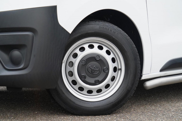 Toyota ProAce Worker 1.5 D-4D Cool Comfort Long / EX. BTW / 3 Zitpl. / 27dkm NAP / NL-Auto / Cruise