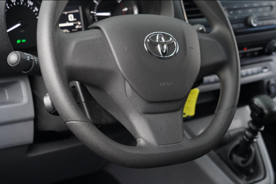 Toyota ProAce Worker 1.5 D-4D Cool Comfort Long / EX. BTW / 3 Zitpl. / 27dkm NAP / NL-Auto / Cruise