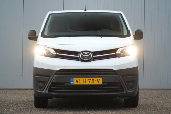 Toyota ProAce Worker 1.5 D-4D Cool Comfort Long / EX. BTW / 3 Zitpl. / 27dkm NAP / NL-Auto / Cruise