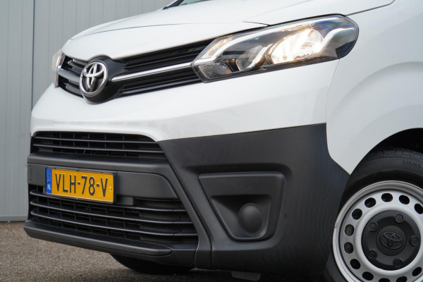 Toyota ProAce Worker 1.5 D-4D Cool Comfort Long / EX. BTW / 3 Zitpl. / 27dkm NAP / NL-Auto / Cruise