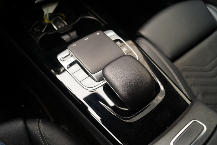Mercedes-Benz A-Klasse 180d Automaat Business Solution -LED-ECC-DIGI-NAVI-
