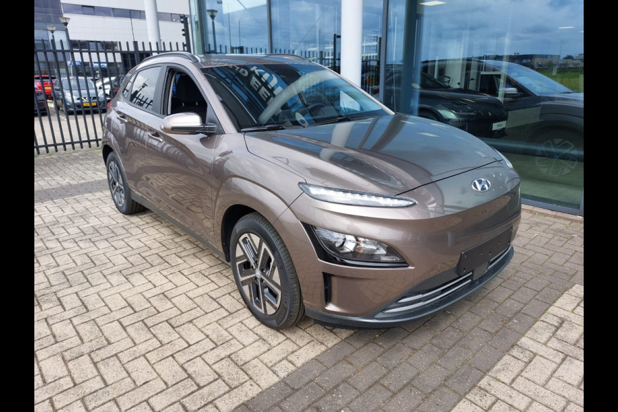 Hyundai Kona EV Fashion 64 kWh | VAN €46.130 VOOR €36.107,- Silky Bronze