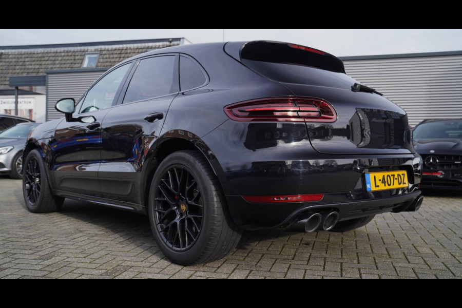 Porsche Macan 3.0 GTS | Panorama | Sport Chrono | Sport Sound | Dealer onderhouden | 361 PK | Alcantara | Adaptieve cruise | NAP