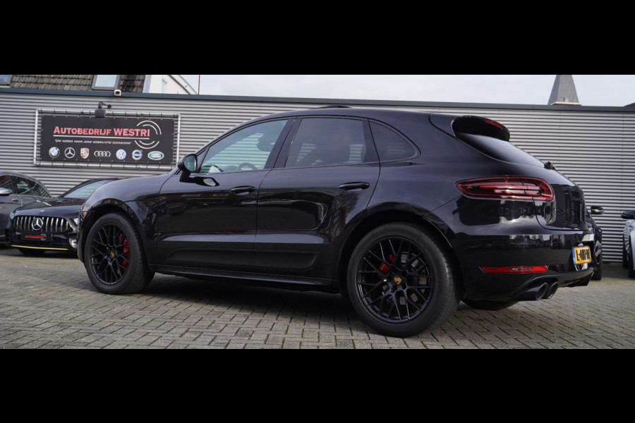 Porsche Macan 3.0 GTS | Panorama | Sport Chrono | Sport Sound | Dealer onderhouden | 361 PK | Alcantara | Adaptieve cruise | NAP