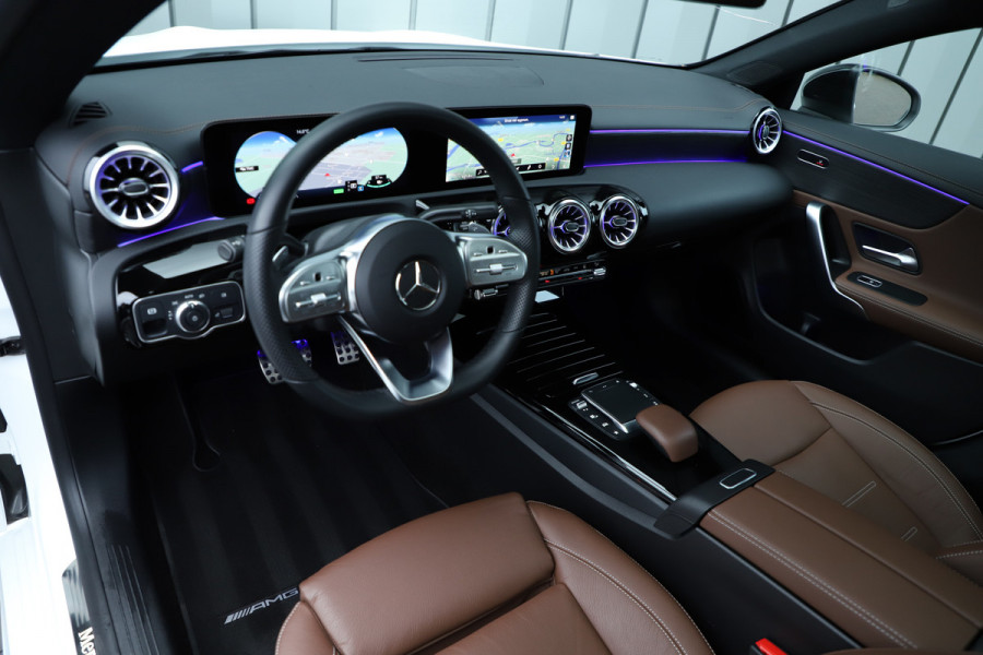 Mercedes-Benz CLA-Klasse 250 e AMG Aut8 | Sfeerverlichting | Pano | Keyles-go | Apple-carplay | Leder | Stoelverw. | 2022.