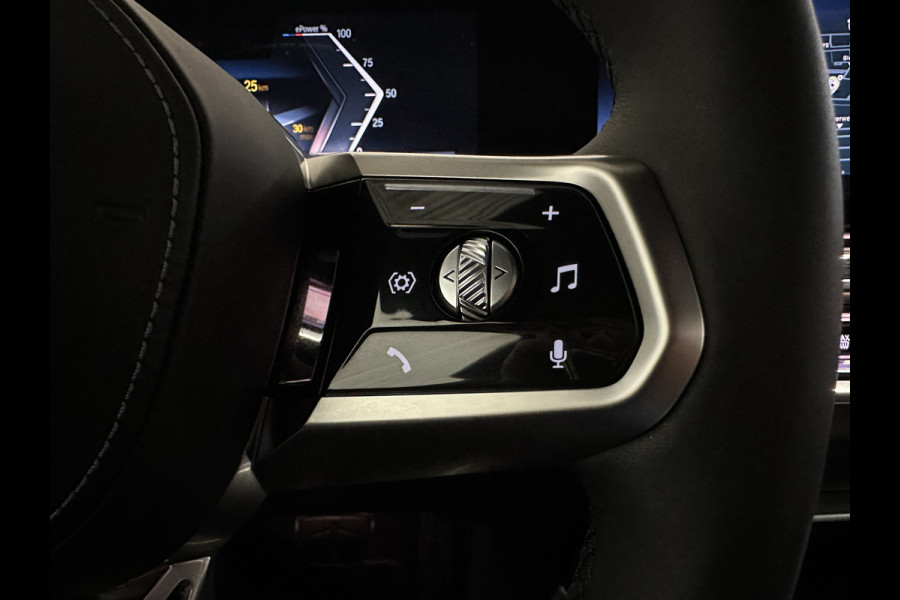 BMW i7 xDrive60 M Sportpakket Pro | Sky Lounge Panoramadak | BMW Individual interieur | Innovation Pack | Climate Acoustics Pack