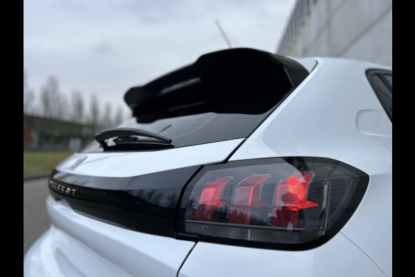 Peugeot 208 1.2 PureTech Allure Pack Automaat | Navi | Clima | 16” Velgen | Apple CarPlay/Android Auto | BT/USB | PDC | Cruise | LED |