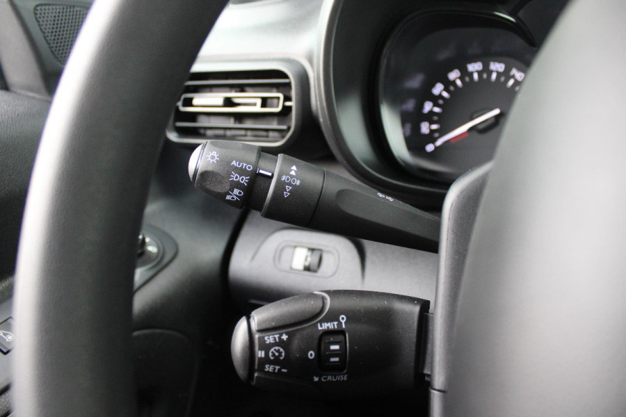 Toyota PROACE CITY 1.2 Turbo 110PK LIVE | APPLE CARPLAY/ANDROID AUTO | CRUISE CONTROL | LICHT/REGEN SENSOR | PARKEERSENSOREN | LAADRUIMTE MAT | DAB+ RADIO |