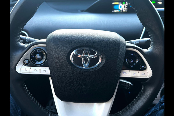 Toyota Prius 1.8 Plug-in Business Plus Camera_Navi_Headsup_Lane dep