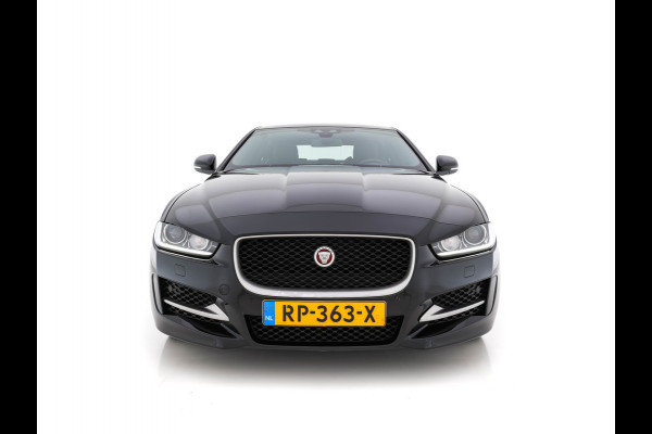Jaguar XE 2.0 D Portfolio R-Sport-Pack Aut. *OXFORD-VOLLEDER | BI-XENON | NAVI-FULLMAP | MERIDIAN-SOUND | ECC | PDC | CRUISE | LANE-ASSIST | CAMERA | SPORT-SEATS | 19"ALU*