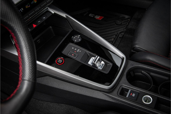 Audi S3 Sportback 2.0 TFSI quattro - Competition l Panorama l Diamond seats l