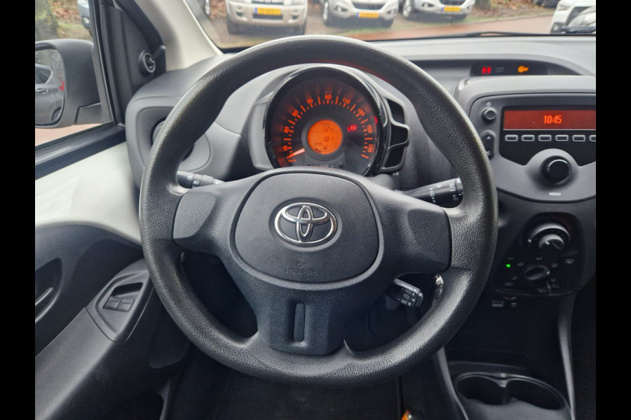 Toyota Aygo 1.0 VVT-i x-now 2E EIGENAAR|12MND GARANTIE|NW APK|AIRCO|CRUISE