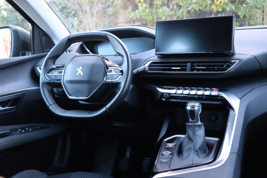 Peugeot 3008 1.2 Blue Lease Active | Carplay | Camera |