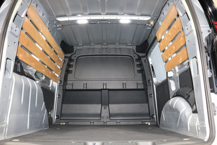 Volkswagen Caddy Cargo 2.0 TDI 102pk Euro 6 Airco Navigatie Apple Carplay Camera