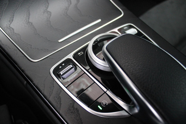 Mercedes-Benz C-Klasse Cabrio 180 157PK AUTOMAAT ADVANTAGE PACK AMG | ACHTERUITRIJ CAMERA | NAVIGATIE | STOEL VERWARMING | LICHTMETALEN VELGEN 18" | HIGH PERFORMANCE LED KOPLAMPEN | ELEKTRISCHE STOELEN | DRAADLOZE TELEFOONLADER | EERSTE EIGENAAR! | KLASSE 3 ALARM | WINDSCHERM | APPLE CARPLAY/ANDROID AUTO |