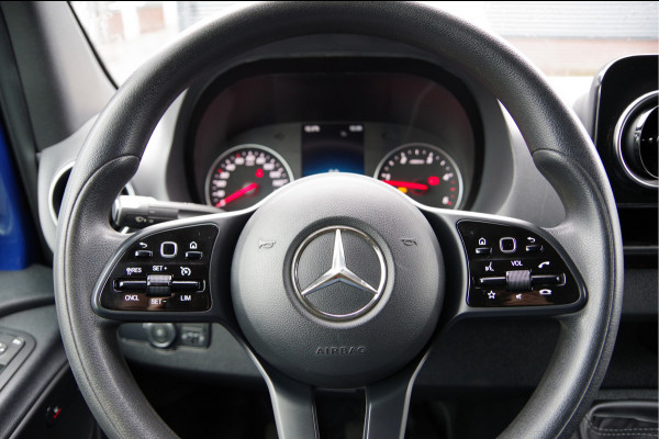 Mercedes-Benz Sprinter 316 2.2 CDI L2H1 MBUX 10,25'', CRUISE, STOELVERWARMING, CLIMA, NAVI, TREKHAAK DUBBELE CABINE LEVERBAAR