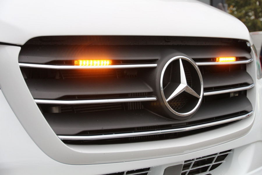 Mercedes-Benz Sprinter 519 3.0 CDI V6 | Aut. | Laadhoogte 245cm | 3.5t trekgewicht | Zijdeur | Camera..