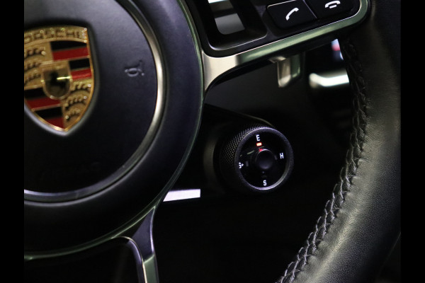 Porsche Cayenne 3.0 E-Hybrid Sport Chrono [BOSE, SCHUIFDAK, APPLE CARPLAY, ADAPTIVE CRUISE, LUCHTVERING, SOFT CLOSE, LED, NIEUWSTAAT]