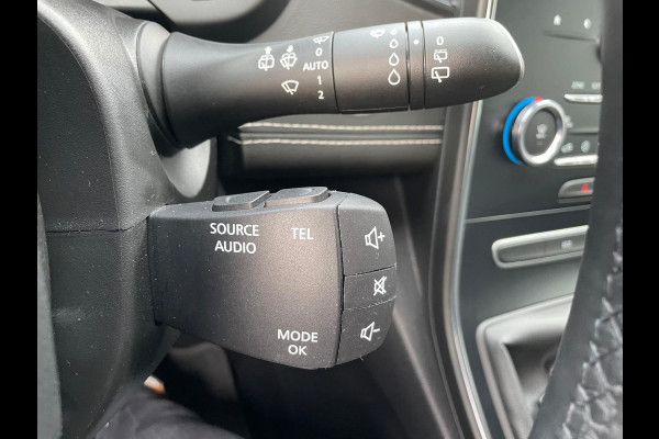 Renault Scénic TCe 140 Intens Trekhaak / Navi / LM 20'' / P-sensor V&A / Achteruitrijcamera