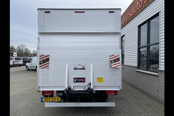 Iveco Daily 35S14 2.3 140pk automaat / bakwagen met laadklep / rijklaar € 27.750 ex btw / lease vanaf € 496 / climate control / zijdeur / laadvermogen 1110 kg !